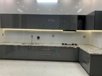 Dịch vụ thi công tủ bếp giá rẻ tại Quận 4